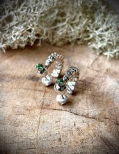 Load image into Gallery viewer, Emerald Zippers

